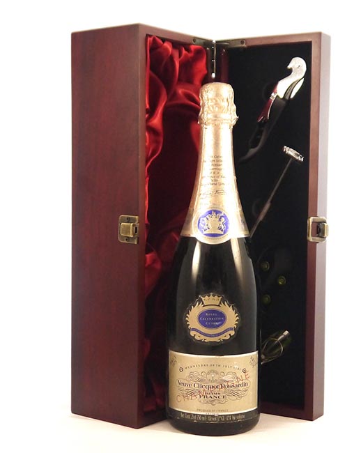 Product image of 1975 Veuve Clicquot Royal Celebration Cuvee Champagne 1975 from Vintage Wine Gifts
